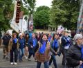 Bild: oe
Viele Ammerthaler Vereine schlossen sich am Freitagabend dem Festzug an.