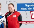 Bild: Christian Gold/Marco Meier
In der aktuellen Folgen lösen Tracer (mit Schnauzbart) und Faktenschecki das große Meister-Tippspiel auf. So viel sei schon mal verraten: Unser Gast, Sportredakteur Fabian Leeb, hatte bei dem Tippspiel keine Chance gegen die beiden Amateure.