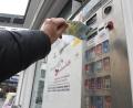Symbolbild: Gabi Schönberger
Unbekannte haben einen Zigarettenautomaten in Weiden gesprengt, statt wie üblich für die Glimmstengel zu zahlen.
