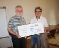 Bild: bjp
Mit 20.000 Euro unterstützt die Stadt (rechts Bürgermeister Bernhard Stangl) die Sanierung der Orgel in der Georgskirche. Stadtpfarrer Edmund Prechtl dankte den Stadtverantwortlichen für diese großzügige Geste.