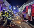 Bild: Georg Schmid/exb
Rund 100 Kräfte der Feuerwehren, des Roten Kreuzes und der Polizei waren bei dem Brand im Einsatz.