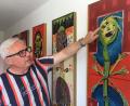Bild: ihl
Jürgen Huber erklärt an diesem Bild aus dem Zyklus „Orte der Liebe“ seine künstlerische Arbeitsweise.