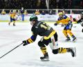 Archivbild: SignaLight
Sidney Kübler (vorne) ist einer von fünf jungen Spielern des ERSC Amberg, die in der kommenden Saison regelmäßig für den EHC Bayreuth in der Landesliga spielen werden.