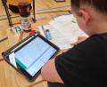 Bild: Ferdinand Stipberger/exb
In der Mathe-Abschlussprüfung das Tablet verwenden: Die Neunburger Realschule ist Teil eines Pilotprojektes.
