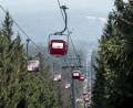 Archivbild: Daniel Vogl/dpa/Archivbild
Die Südbahn der Seilschwebebahn fährt von Fleckl auf den Ochsenkopf. Während die neue Seilbahn auf der Nordseite noch in diesem Jahr Wintersportler transportieren soll, ist die Fertigstellung der Südseite für Dezember 2024 vorgesehen.