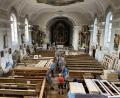 Bild: Popp, Holger 
Die Pfarrkirche in Erbendorf gleicht derzeit einem Orgellager. Damit kein Chaos entsteht und die Teile nicht wild in der Kirche verteilt werden, gaben die Orgelbauer genaue Anweisungen.