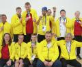 Bild: Wolfgang Steinbacher
Großer Jubel beim Basketball-Team der Lebenshilfe Amberg-Sulzbach über Bronze bei den Special Olympics (hinten von links): Philipp Schoberth, Christoph Gehr, Josef Dobmaier, Pascal Mainka, Philipp Abraham, Alexander Harrieder und Anja Schmal. Vorne von links: Trainerin Antonia Weidel, Quirin Weber, Sandro Lobenhofer, Marco Klein und Coach Engelbert Ludwig Weidel.