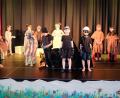 Bild: do
Mit 11 Gesangs- und 5 Sprechrollen ist das Musical mit den Zweitklässlern der Grundschule am Rauhen Kulm üppig besetzt