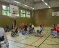 Bild: gsp
Sichtlich Spaß bereitete die etwas andere Basketballstunde den Siebtklässlern am EG.