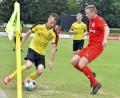 Archivbild: Hubert Ziegler
Paul Götz (links) wechselt vom Landesliga-Absteiger FC Amberg in die Kreisklasse nach Ursulapoppenricht. In der abgelaufenen Saison traf der 20-jährige Angreifer in 28 Spielen neun Mal.