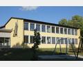 Bild: mmj
Mit dem Eingang der Fördermittel für die energetische Sanierung der ehemaligen Schule ist diese Maßnahme nun formell abgeschlossen.
