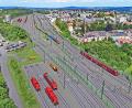 Bild: Visualisierung DB Netz AG
Der Bahnhof in Marktredwitz soll sich stark verändern. Die grünlichen Wände dienen dem Schallschutz.
