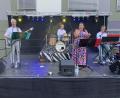 Bild: adj
Mit Schlagern und Evergreens unter hielt die 77 Combo die Serenadenfreunde.