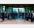 Bild: Kunz
A capella sorgt die Gruppe "SunnySongdays" auf der Bühne im Max-Reger-Park für Stimmung bei der Sommerserenade.