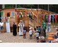 Bild: wlr
Nicht nur die Institution Waldkindergarten, sondern auch und vor allem die kleinen Bewohner wurden von Pfarrer Berthold Heller und Pfarrerin Heidi Landgraf gesegnet..