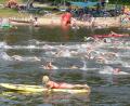 Bild: rn
Gesichert von der Wasserwacht starteten die Teilnehmer auf den Dreieckkurs über 500 Meter.