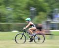 Bild: zg
Radfahren ist die zweite Disziplin beim Piratentriathlon. Für die ganz kleinen Teilnehmer entfällt dieser Teil, sie schwimmen und laufen nur.