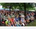 Bild: kro
Stark besucht war der Familiengottesdienst zum Pfarrfest vor dem Josefsheim. Mit dabei waren zahlreiche Pfadfinder, die ihn mitgestalteten.