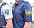 Bild: Bundespolizei/exb
Kräfte der Polizeiinspektion Nabburg und der Bundespolizeiinspektion Waidhaus nahmen bei Nabburg sechs unerlaubt eingereiste Personen fest.