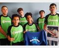 Bild: gel
Eine Bronze-Medaille holten die Ringer für die Dreifaltigkeits-Mittelschule bei den Bayerischen Meisterschaften. Von links: Nourallah Alshaar, Orans Darwish, Ibo Ibrahim, Bako Mahmood, Alex Weidmann und Rus Firas. Es fehlt Luai Khalaf.