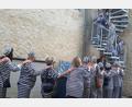 Bild: oe
Mitarbeiter der Sozialstation gehen freiwillig in das Gefängnis. Ziel war der Escape Room in der Fronfeste in Amberg.