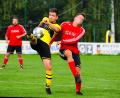 Bild: Thomas Schrems
Spielertrainer Marc Diener (links) und der SV Steinmühle fiebern der Rückkehr in die Kreisklasse entgegen. Am ersten Spieltag wartet gleich ein richtiger Prüfstein auf den Aufsteiger.