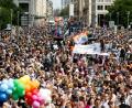 Bild: Fabian Sommer/dpa
Bunt, schrill und ausgelassen - so präsentiert sich die Parade zum Christopher Street Day (CSD) in Berlin.