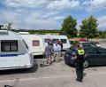 Bild: Verkehrspolizeiinspektion Amberg/exb
Auf dem Zollabfertigungsplatz an der Welserstraße war viel los. Grund war eine neue Aktion der Verkehrspolizei Amberg.