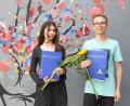 Bild: Winkler
Die IVK-Schüler Katharina Jung und Anton Shvachko haben den Mittleren Schulabschluss mit einer glatten Eins gemeistert.
