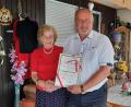 Bild: Gerhard Doerfler
Brunhilde Lehmeier aus Fichtenhof feiert 90. Geburtstag, wozu ihr Bürgermeister Anton Peter gratulierte.