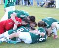 Bild: Peter Perzl
Riesiger Jubel bei den Spielern des SV Mitterteich nach dem Treffer zum 2:1 in der Nachspielzeit durch Daniel Lauterbach.