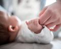 Symbolbild: Fabian Strauch/dpa
Donum Vitae in Amberg bietet Eltern von Schreibabys eine kostenlose Beratung an.