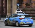 Archivbild: Arne Dedert /dpa
Die "Google Street View"-Fahrzeuge sind wieder unterwegs. Auch in der Oberpfalz werden die Straßen kartografiert.