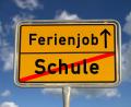 Bild: Bild: cmfotoworks / stock.adobe.com
Endlich Sommerferien! Viele Schülerinnen und Schüler werden in den kommenden Wochen ihr Taschengeld mit einem Ferienjob aufbessern. Ein Experte erklärt, worauf Jugendliche dabei achten sollten – und welche Rechte sie haben.