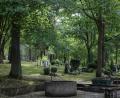 Bild: Wolfgang Steinbacher
Am Waldfriedhof in Raigering wird geprüft, ob islamische Bestattungen ohne Sarg möglich sind.