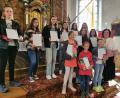 Bild: hzi
Die Geehrten des Kinder- und Jugendchors zusammen mit Sonja Schwemmer.
