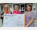 Bild: R. Kreuzer
Die Spende aus der „Ladies Night“ ging von der Frauen-Union Schirmitz an die Frauen im Frauenhaus in Weiden.