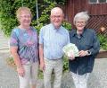 Bild: fpoz
1200 Euro überreichten Evi und Josef Daubenmerkl an Dr. Annemarie Schraml (rechts).