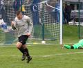 Bild: Dieter Jäschke
Der Tremmersdorfer Michael Diepold jubelt nach einem Torerfolg: Der FC Tremmersdorf verfügt über eine Vielzahl torgefährlicher Spieler und will die Offensivpower auch beim Gipfel in Kohlberg in die Waagschale werfen.
