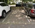Bild: Andreas Royer
Da die Stellplätze auf dem Großparkplatz an der Bayreuther Straße nur 2,15 Meter breit sind, werden sie von den Autofahrern nicht optimal genutzt.