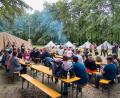 Bild: jr
Bei der Blockhütte in Kleinbüchlberg war eine Zeltstadt aufgebaut, wo die Jugendlichen aus Polen und Mitterteich übernachteten.