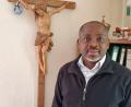 Bild: Dobler
Pfarrvikar Christian Ogu (45) aus Nigeria tritt Anfang September seinen Dienst in der Pfarreiengemeinschaft Schwarzenfeld-Stulln an. Derzeit lebt und arbeitet er noch in Dietldorf bei Burglengenfeld.