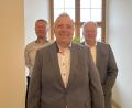 Bild: Christine Hollederer
Der Landkreis hat einen neuen Klimaschutzkoordinator. Landrat Richard ReisingerI (hinten rechts) heißt Martin Kopp (vorne) im Team um ZEN-Vorsitzenden Florian Junkes (hinten links) willkommen.