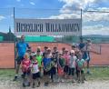 Bild: Ehlerding/exb
Zahlreiche Kinder nahmen am Ferienprogramm des TC Dürnsricht teil und übten sich im Tennisspielen.