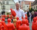 Bild: Kunz
In Weiden präsentiert Ottmar Hörl 150 Max-Reger-Figuren. Ähnliche Darstellungen von Richard Wagner wurden in Bayreuth gestohlen.
