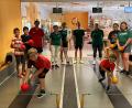 Bild: dob
Die Kegelclubs "Gut Holz" Altenstadt und "Rot Weiß" Vohenstrauß zeigten sich beim Kegelnachmittag für Ferienkinder wieder von der besten Seite. Allerdings bremste die Hitze den Kegelnachmittag etwas aus.