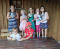Bild: Roswitha Rödl/exb
Unter der Anleitung des OWV Griesbach fertigten die Kinder beim Ferienprogramm "Sockentiere".