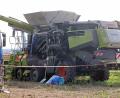 Bild: Bernd Wüstneck/dpa
Ein 25-jähriger Mann verlor bei einem Arbeitsunfall mit der Erntemaschine in Hohen Luckow bei Rostock beide Beine.