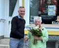 Bild: Kliebhan/exb
Alfons Kliebhan verabschiedete die langjährige Mitarbeiterin Evi Preisinger.