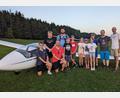 Bild: Gerhard Döhrling/exb
Die Teilnehmer des Ferienprogrammpunkts des Aero-Clubs stellten sich zu einem Gruppenfoto auf.